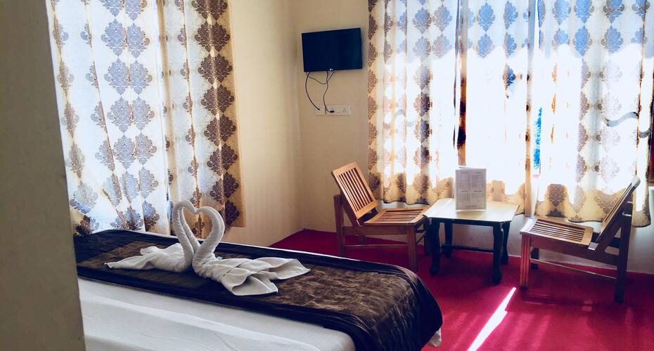 De Phoenix Eye Hotel and Restaurent, Manali 3