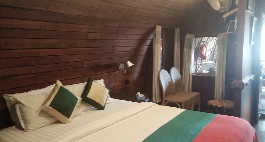 Kerala Tour Holidays Honeymoon Suites, Alleppey 5