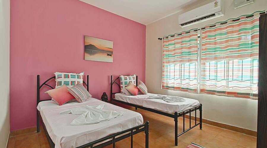 2 BHK villa -- PHASE8 -- 10 min walk to Calangute beach, Goa 4