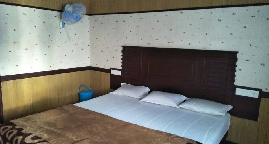 Kerala Tours 2 Bed, Alleppey 5