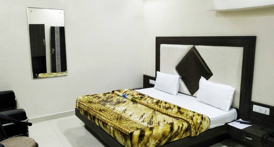 R.S Hotel & Restaurant, Amritsar 2