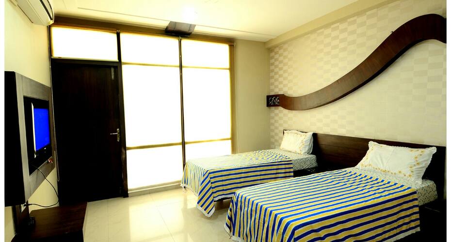 Khasmahal Homestay, Agra 1