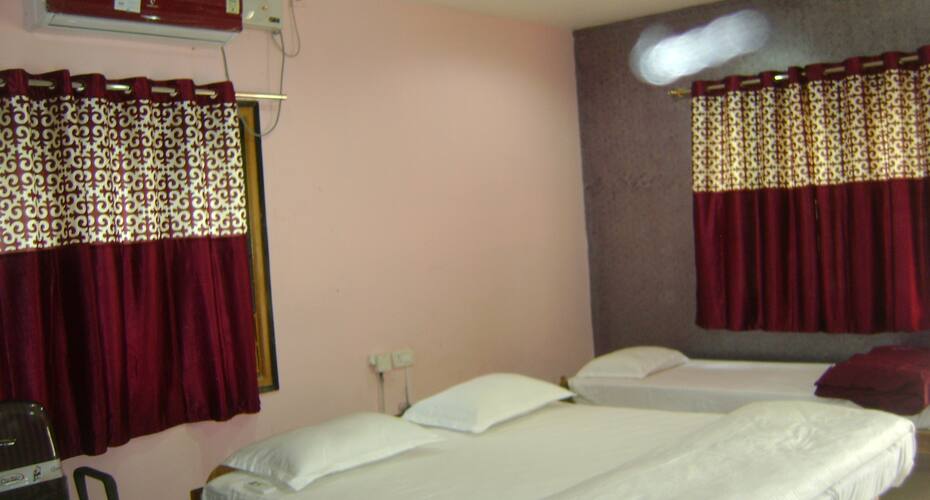 Deluxe Villa, Bhubaneswar 5