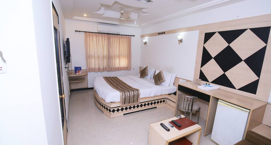 Hotel Ever Krishna, Rajkot 2