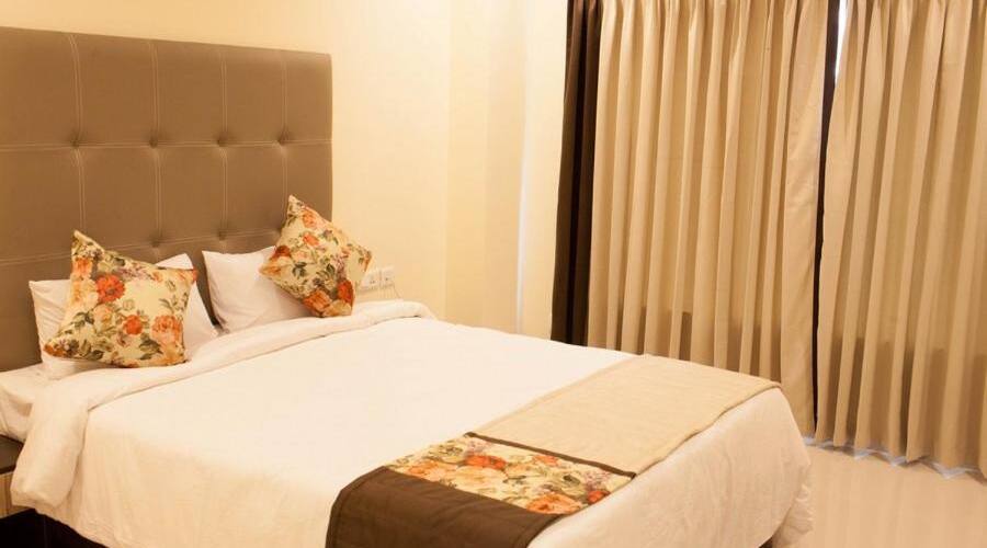 D & J Grande Hotel, Hyderabad 4