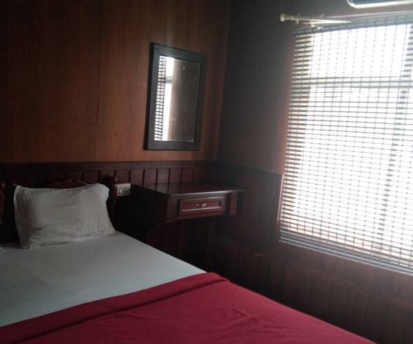 Chemmangad House boat 2 bed, Alleppey 4