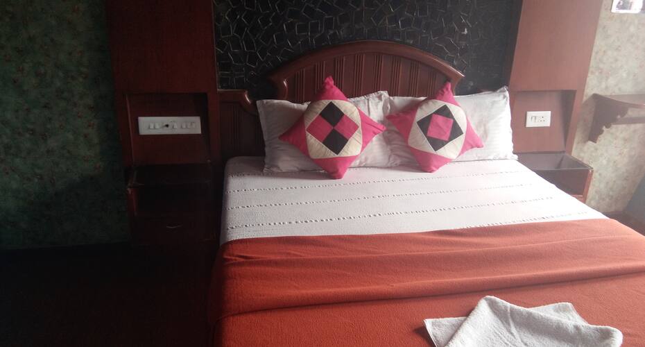 Chemmangad House Boat Three Bed Deluxe, Alleppey 4