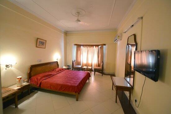 Aayan Hotel, Bhiwani 1