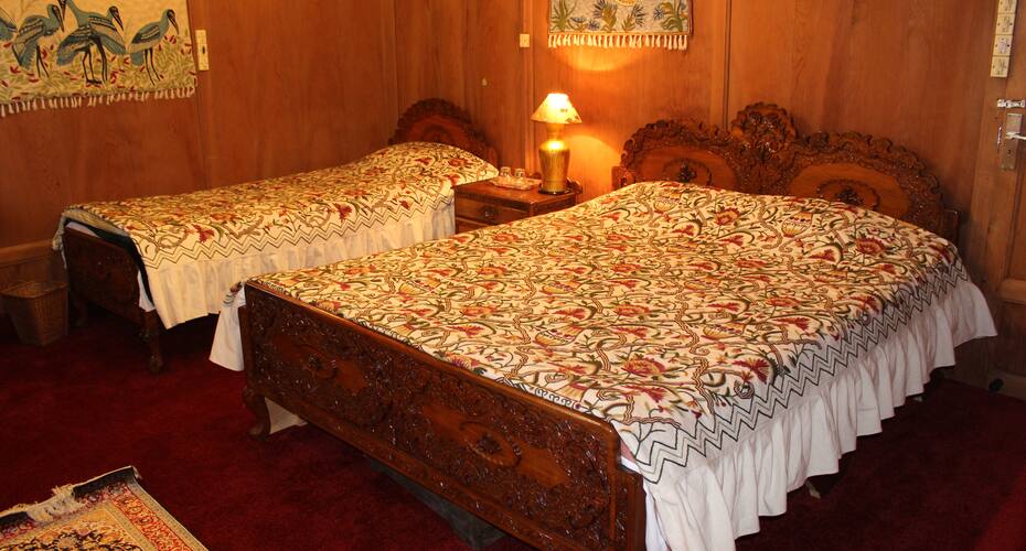 Wangnoo Worth Houseboats, Srinagar 3