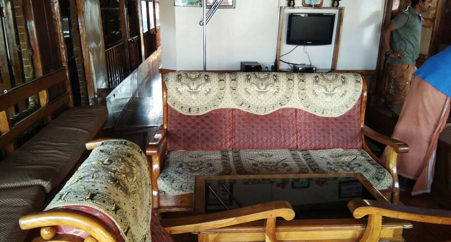 Welcome Cruise 4 Bed, Alleppey 2
