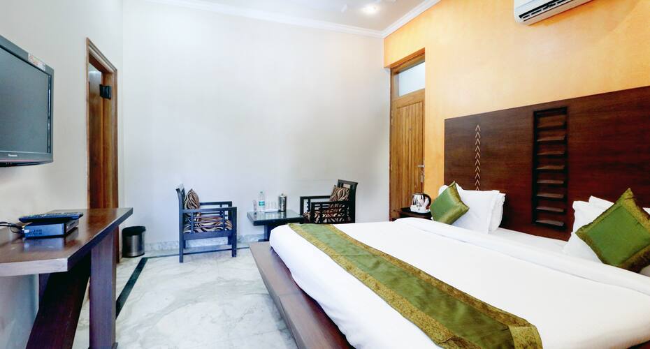 Star Guest House, Panchkula 5