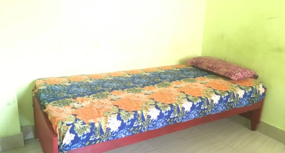 Metro Palace Tourist Home, Kochi 4