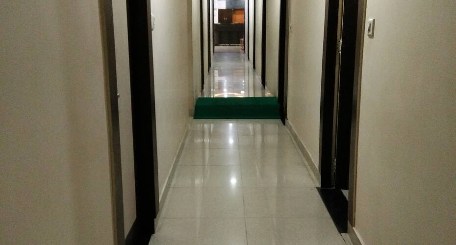 Hotel Royal Garden Lodge, Mysore 5