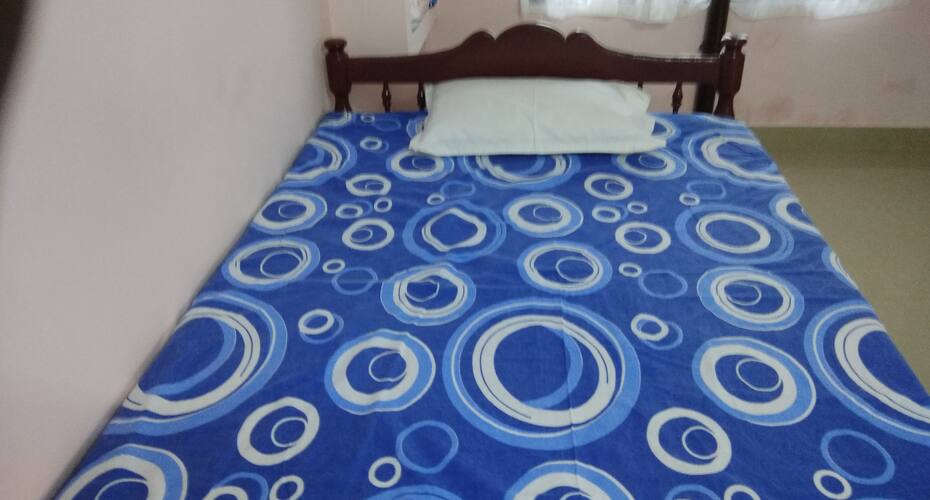 Lizs Homestay, Kochi 4