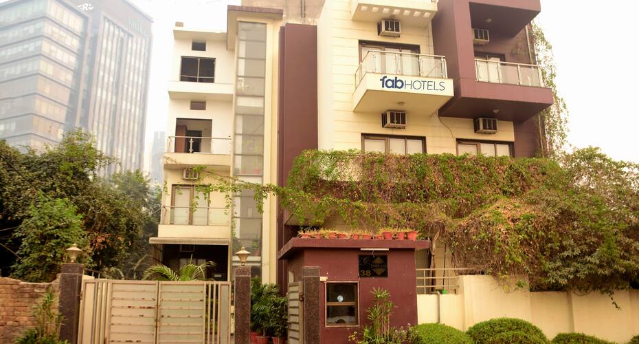Hotel Royal Park, Gurgaon 1