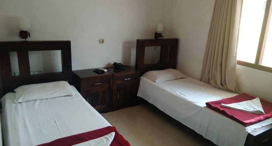 Baywatch Kochi Home Stay, Kochi 3