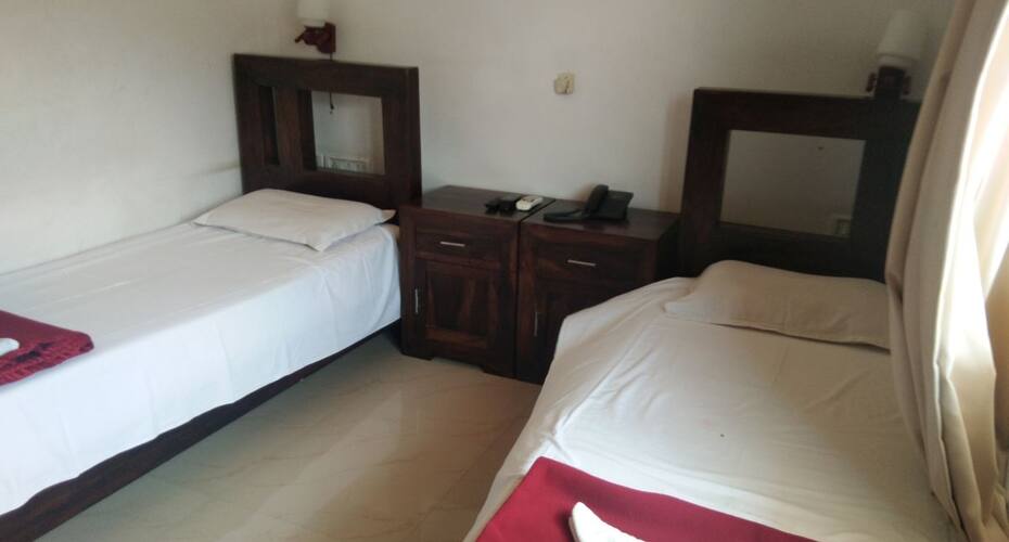 Baywatch Kochi Home Stay, Kochi 4