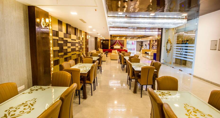 Hotel Amora Dwarka, New Delhi 4