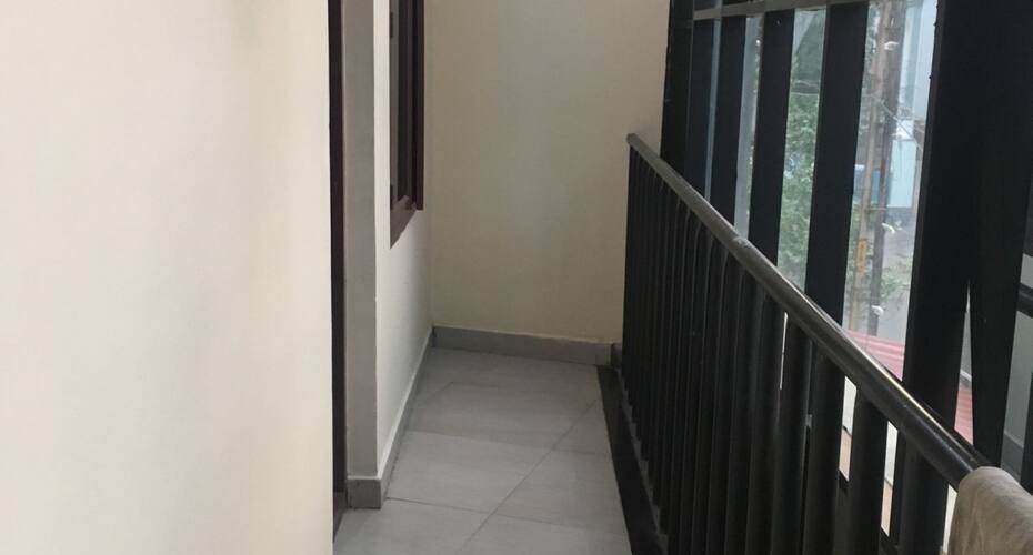 Mayilpeeli Inn, Guruvayoor 4