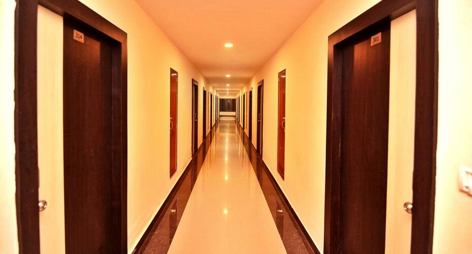La Macaw Resort, Tajpur 3