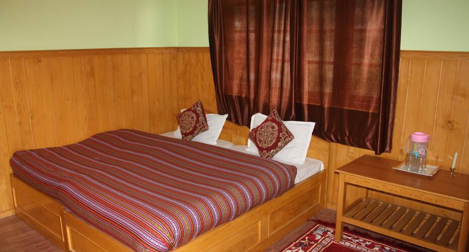 Ice Land Residency, Lachung 2