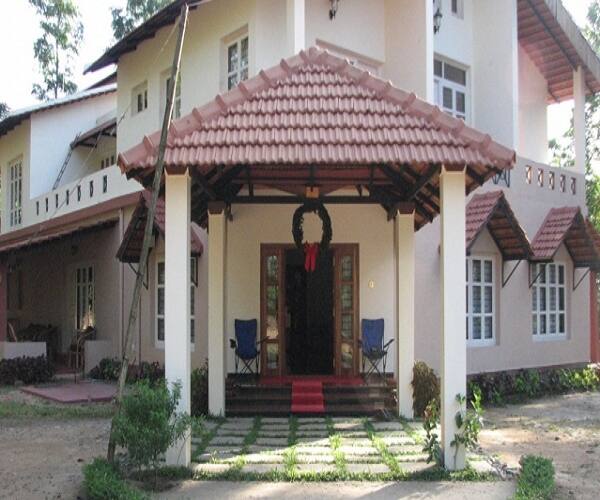 Bungalow Amidst Coffee Estate, Coorg 1