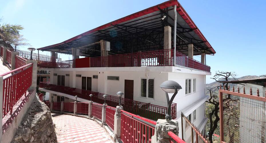 Hotel The Pride, Mussoorie 1