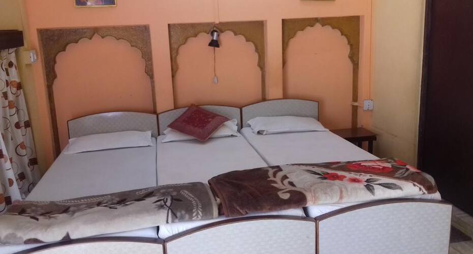 Hotel Sajan Safari, Jaisalmer 1