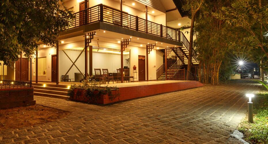 Lhasa Ayurveda and Wellness Resort, Kochi 4