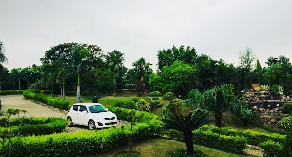 Kingfisher Aravali Resort, Gurgaon 2
