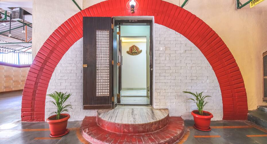 Nest Inn, Residential Hotel, Malad West, Mumbai 4