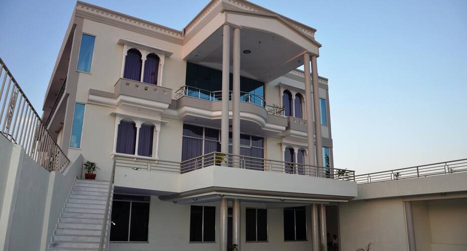 Hotel Grand, Ranthambore 2