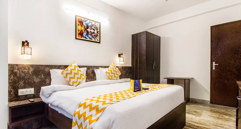 Hotel Luxurs, Jaipur 4