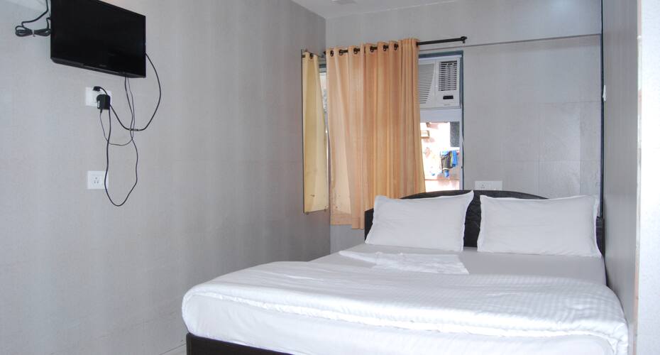 Hotel Holiday Inn, Mumbai 3