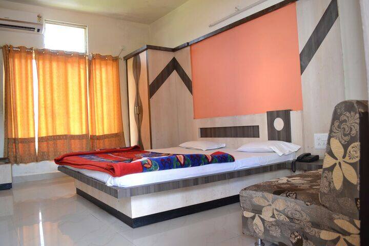 Chunmun Cottage, Pachmarhi 1