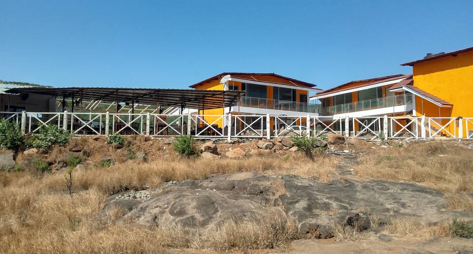 The Bougainvillea Hotel, Lonavala 3