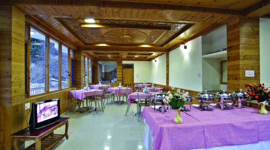 Solang Holiday Inn, Manali 5
