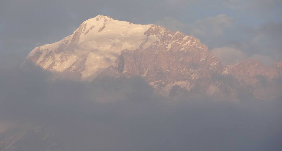 Hotel Golden Apple, Kalpa 5