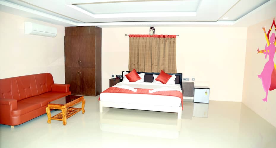 Athena Hotel - Agam Group Of Hotels, Tiruvannamalai 4