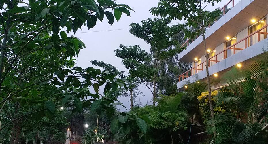 Hotel Saptarang Residency, Panhala 1