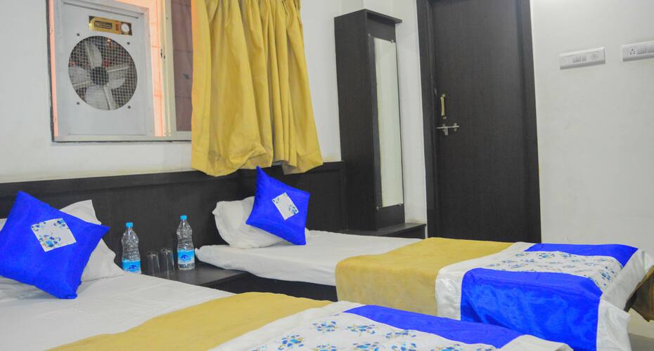 Hotel Uday Palace 1, Indore 3