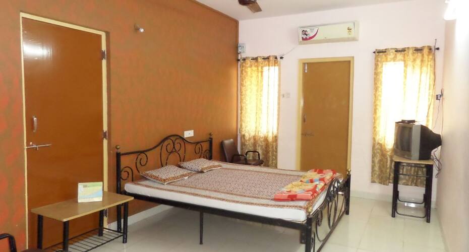 Varadvinayak Lodge, Ganpatipule 3
