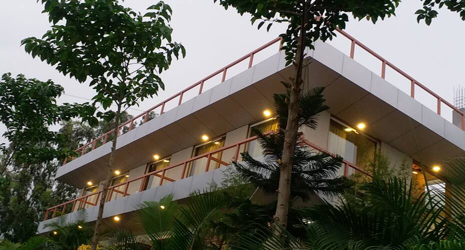 Hotel Saptarang Residency, Panhala 4
