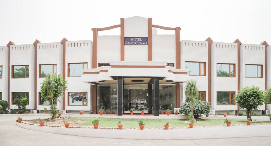 Hotel Grand Chinaar, Baddi 2
