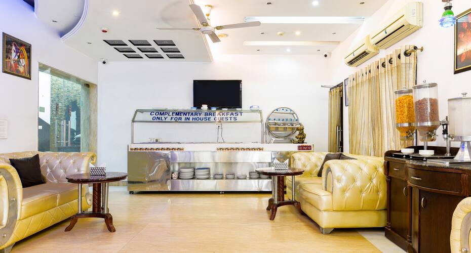 Baljeet Lodge, New Delhi 5