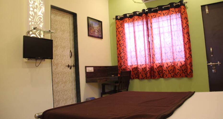 Hotel Yuvraj, Osmanabad 2