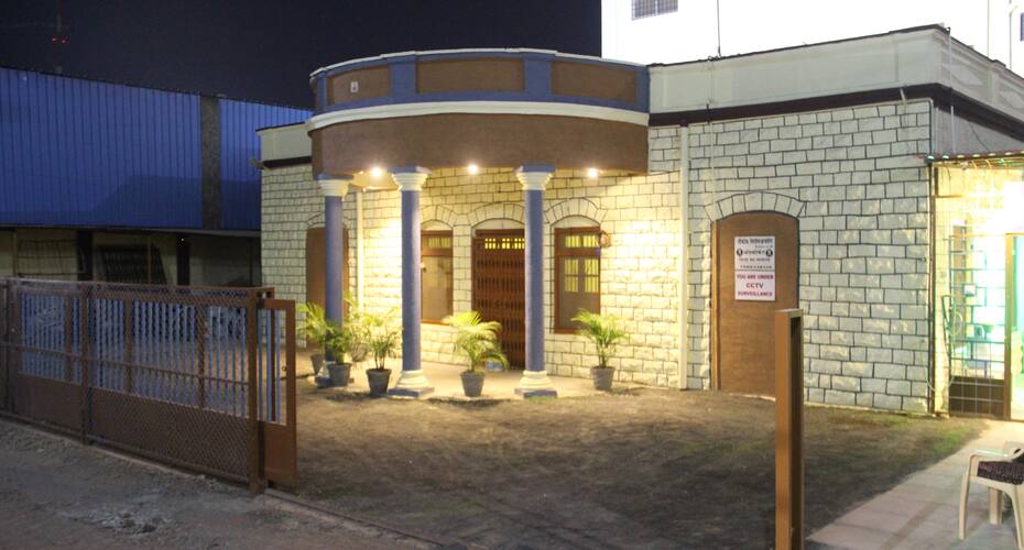 Hotel Yuvraj, Osmanabad 4
