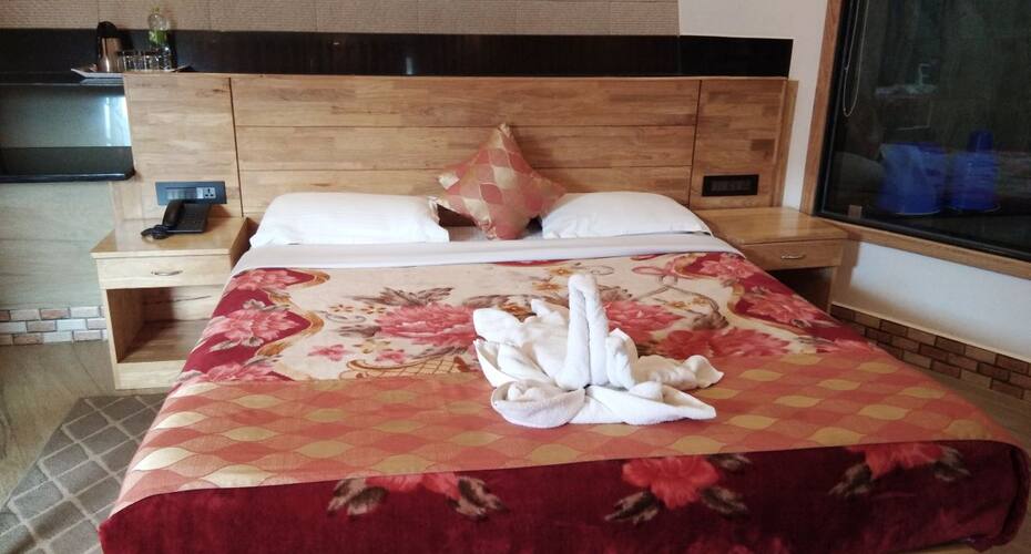 I V Cottage Munnar Book This Hotel At The Best Price Only On