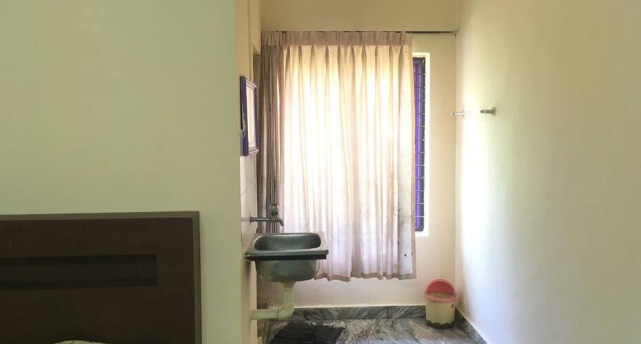 Malaysian Tourist Home, Guruvayoor 5