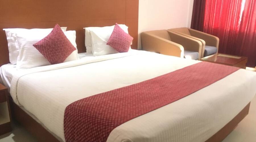 Emarald Inn, Guruvayoor 5